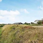 Secluded Retreat With Views - By Traum Nyaraló *