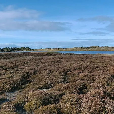 Secluded Retreat With Views Feriehus